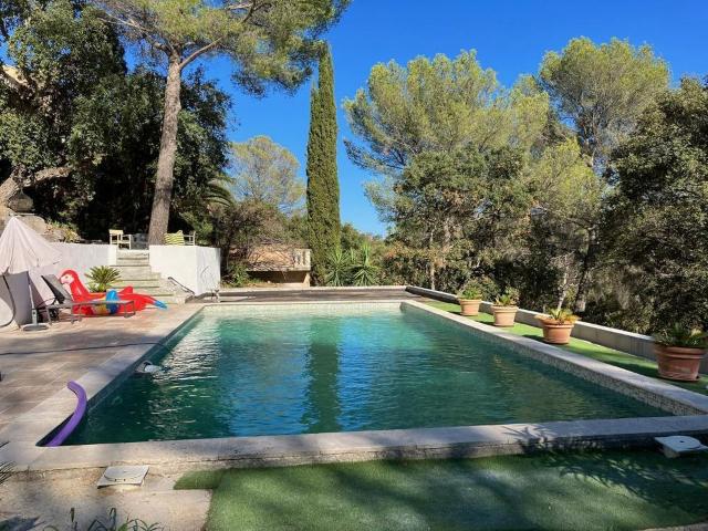 Appartement 1 pièce, 33 m² à louer à Saint Raphaël 83530