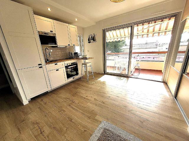 Appartement 1 pièce, 33 m² à louer à Six Fours les Plages 83140