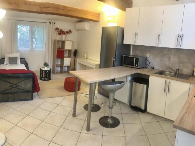 Appartement 1 pièce, 33 m² à louer à Toulon 83000