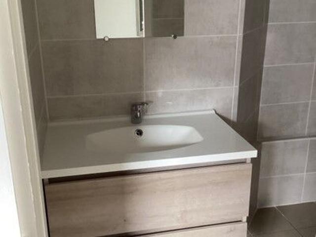 Appartement 1 pièce, 33 m² à louer à Vaulx en Velin 69120