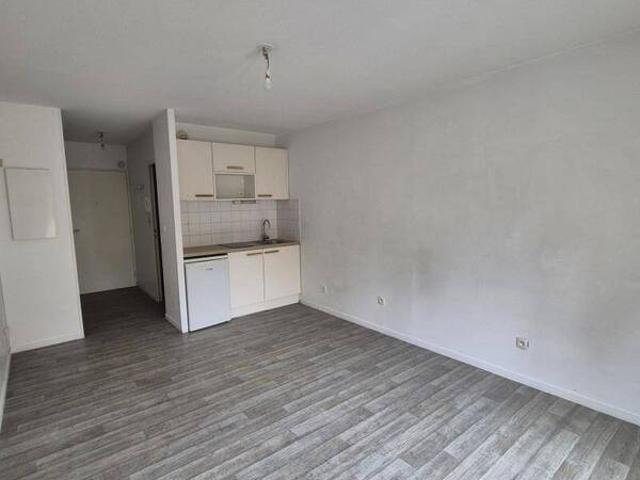 Appartement 1 pièce 44000 Nantes Guist'hau Réf: 11609