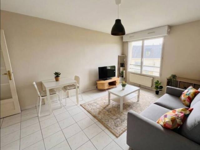 Appartement 1 pièce 44000 Nantes Réf: 11896