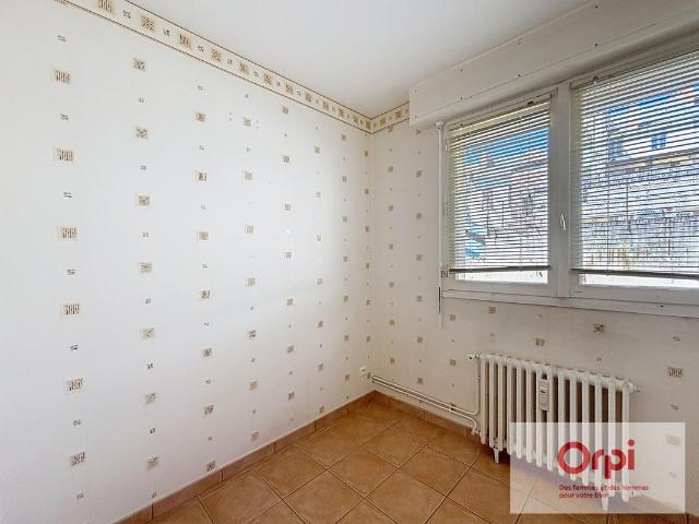 Appartement 1 pièce, 44 m² à louer à Montluçon 03100