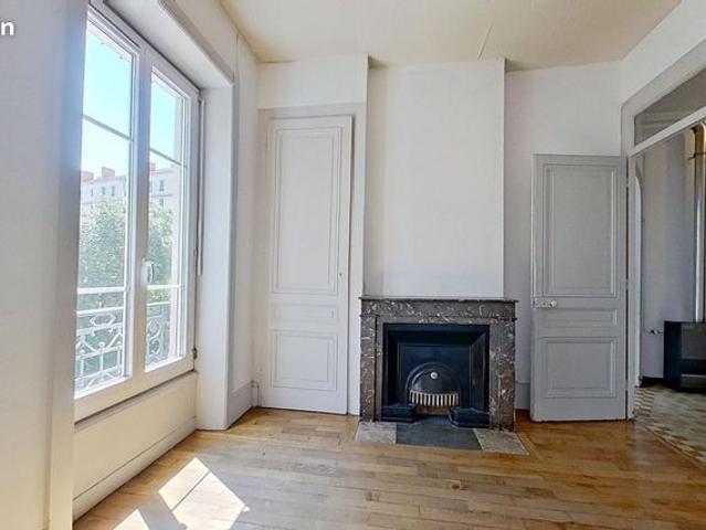 Appartement 1 pièce 45 m²