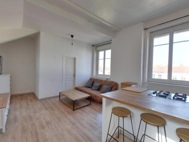 Appartement 1 pièce 49 m²