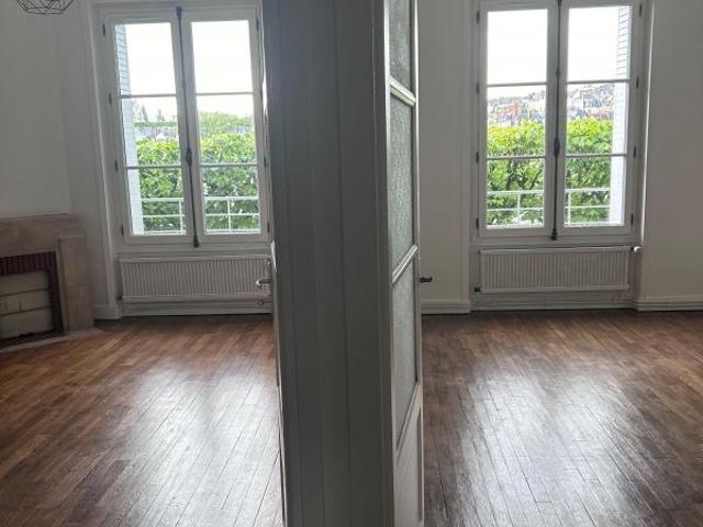 Appartement 1 pièce, 49 m² à louer à Blois 41000