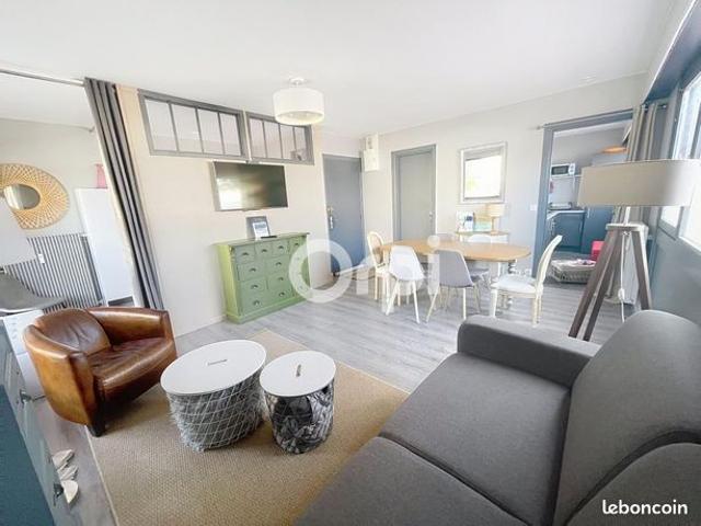 Studio 1 pièce 40 m²
