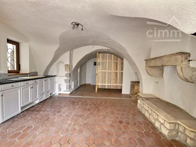 Appartement 1 pièce, 41 m² à louer à Rochemaure 07400