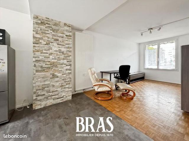 Appartement 1 pièce 42 m²