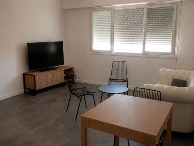 Appartement 1 pièce, 42 m² à louer à Avignon 84000