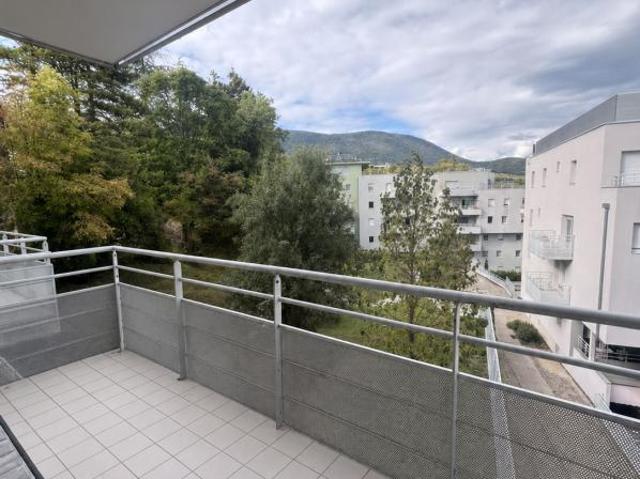 Appartement 1 pièce, 42 m² à louer à Gex 01170