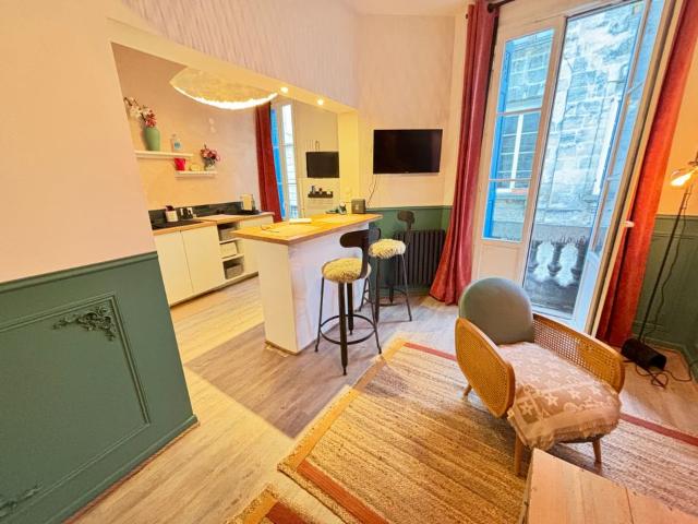 Appartement 1 pièce, 43 m² à louer à Bordeaux 33000