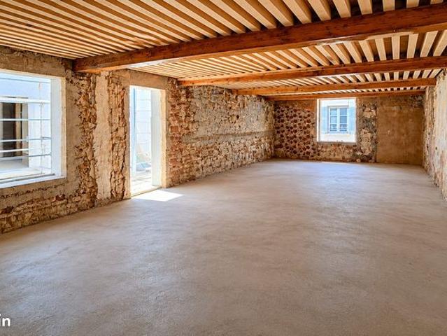 Appartement 1 pièce 57 m²