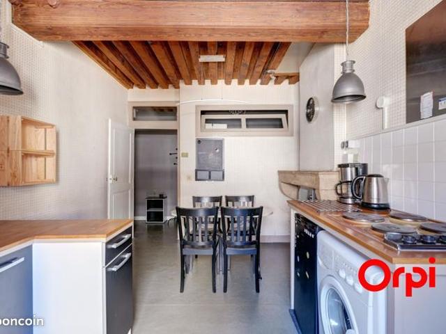 Appartement 1 pièce 50 m²