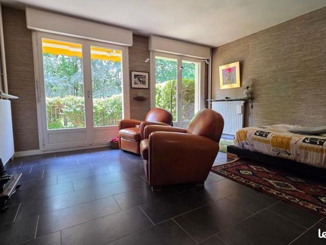 Appartement 1 pièce 50 m²