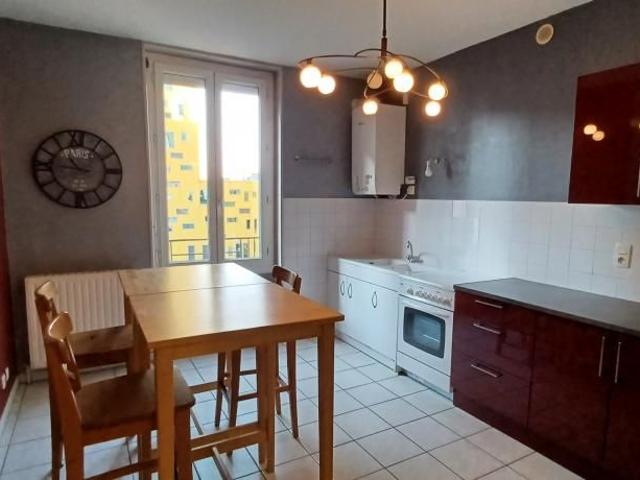 Appartement 1 pièce, 50 m² à louer à Saint Étienne 42000