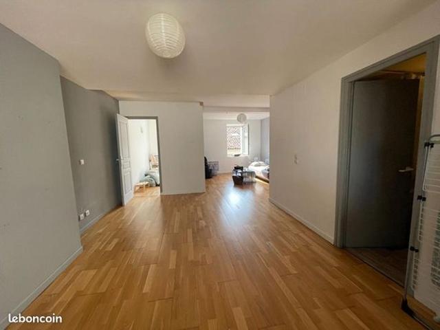Appartement 1 pièce 51 m²
