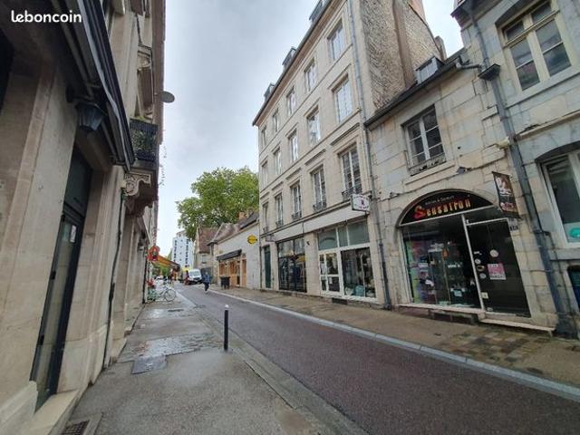 Appartement 1 pièce 51 m²
