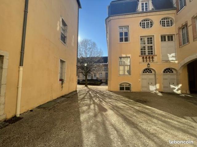Appartement 1 pièce 52 m²