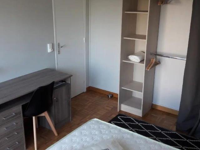 Appartement 1 pièce, 64 m² à louer à Rennes 35000