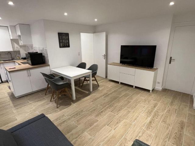 Appartement 1 pièce, 65 m² à louer à Lyon 3 69003
