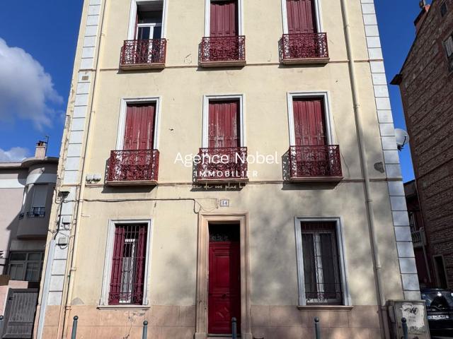 Appartement 1 pièce 77 m²