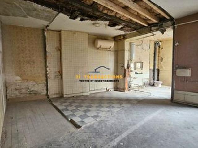 Appartement 1 pièce 77 m²