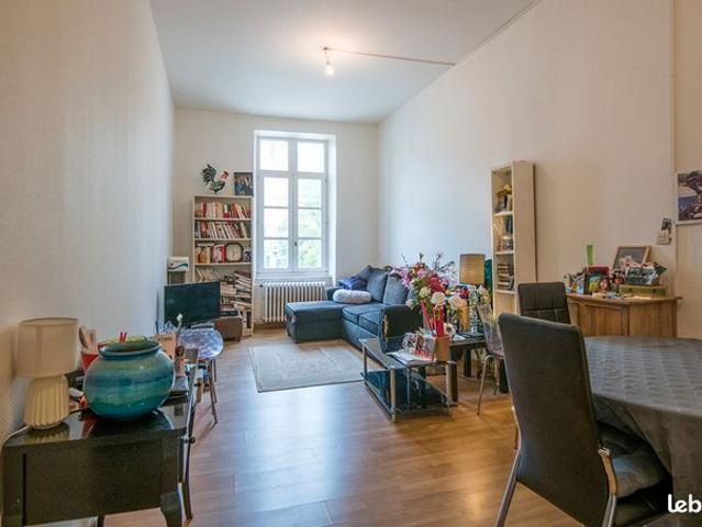Appartement 1 pièce 70 m²