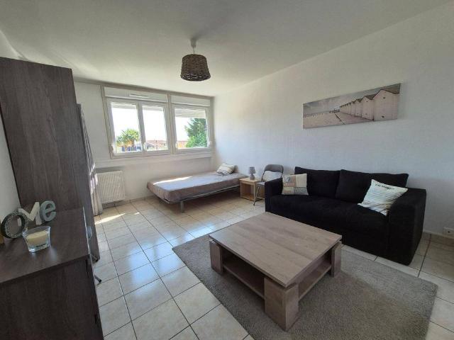 Appartement 1 pièce 71000 Mâcon