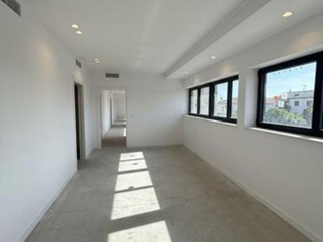 Appartement 1 pièce 71 m²