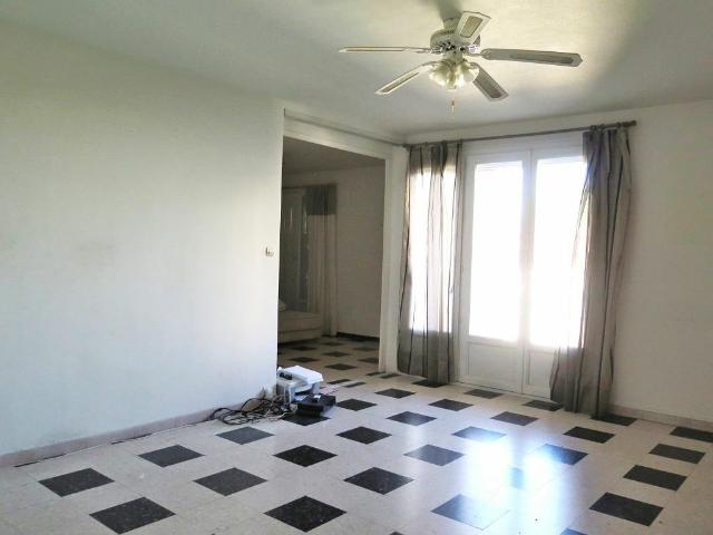 Appartement 1 pièce 84 m²