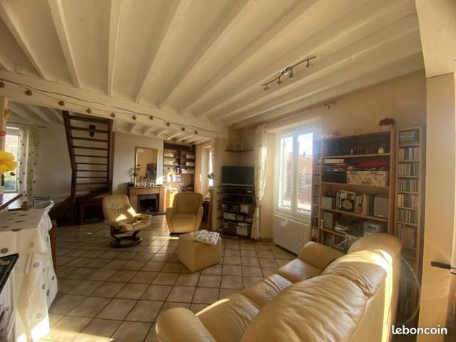 Appartement 1 pièce 84 m²