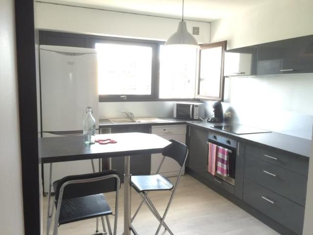 Appartement 1 pièce, 85 m² à louer à Pessac 33600
