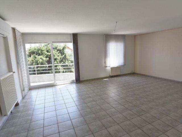 Appartement 1 pièce 86 m²