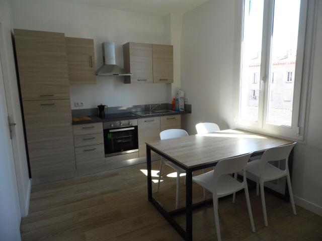 Appartement 1 pièce, 94 m² à louer à Cannes 06150