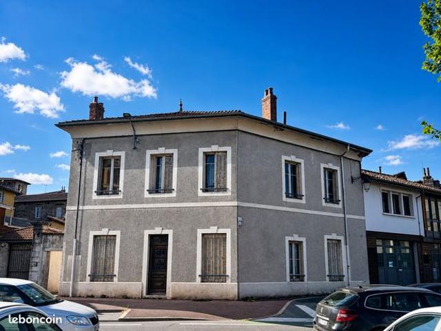 Appartement 1 pièce 96 m²