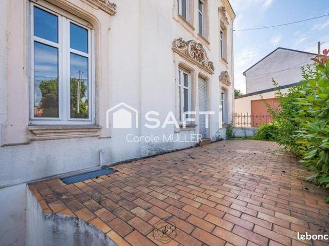 Appartement 1 pièce 98 m²