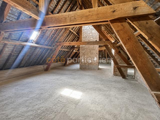 Appartement 1 pièce 93 m²