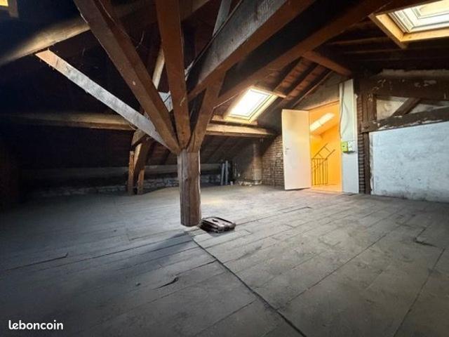 Appartement 1 pièce 93 m²