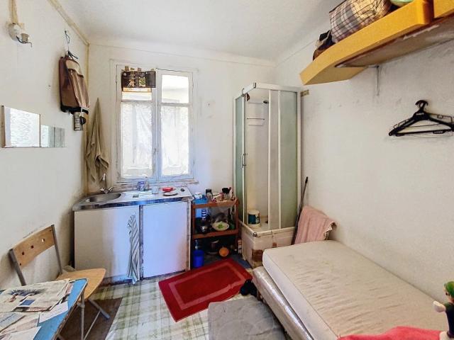 Appartement 1 pièce 9 m²