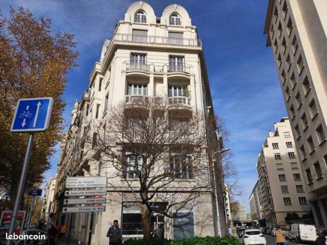 Appartement 1 pièce 9 m²