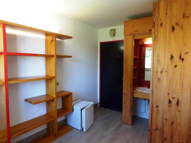 Appartement 1 pièce 9 m²