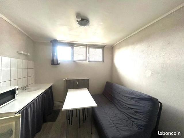 Appartement 1 pièce 9 m²
