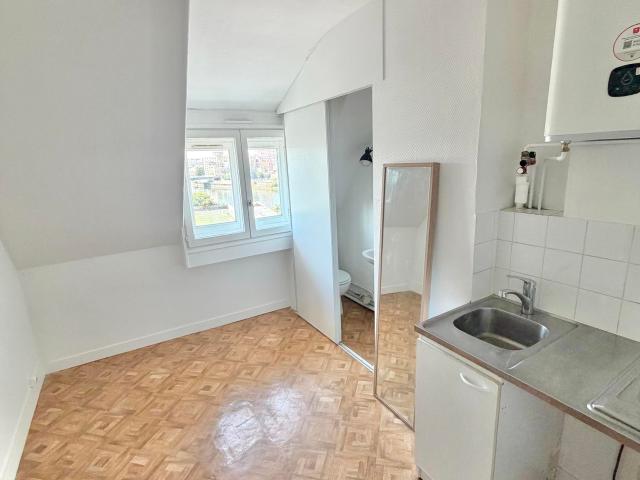 Appartement 1 pièce 9 m²