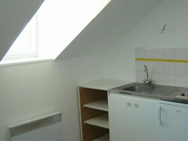 Appartement 1 pièces 18m2 REIMS 420 euros