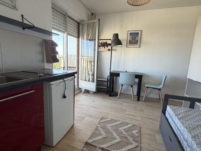 Appartement 1 pièces 19m2 REIMS 451 euros