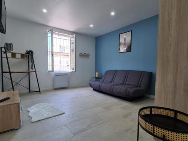 Appartement 1 pièces 23m2 REIMS 552 euros