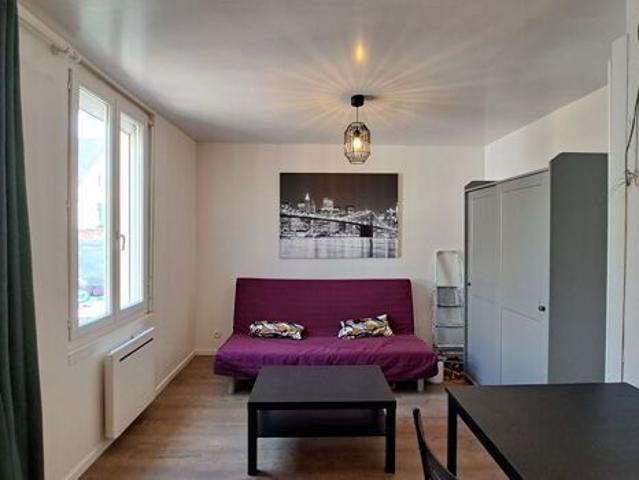 Appartement 1 pièces 20m2 REIMS 465 euros