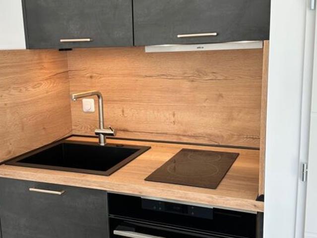 Appartement 1 pièces 21m2 REIMS 620 euros
