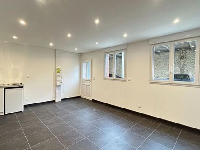 Appartement 1 pièces 27m2 REIMS 480 euros